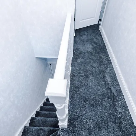 Stunning Three Bed House In Holiday home *