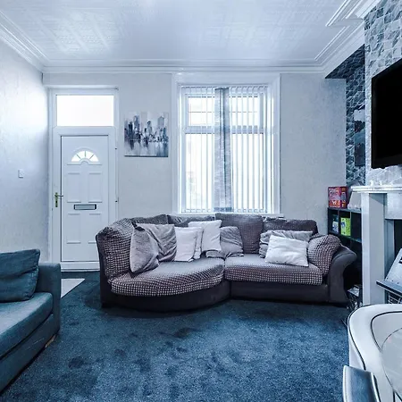 Stunning Three Bed House In * Bradford (West Yorkshire)